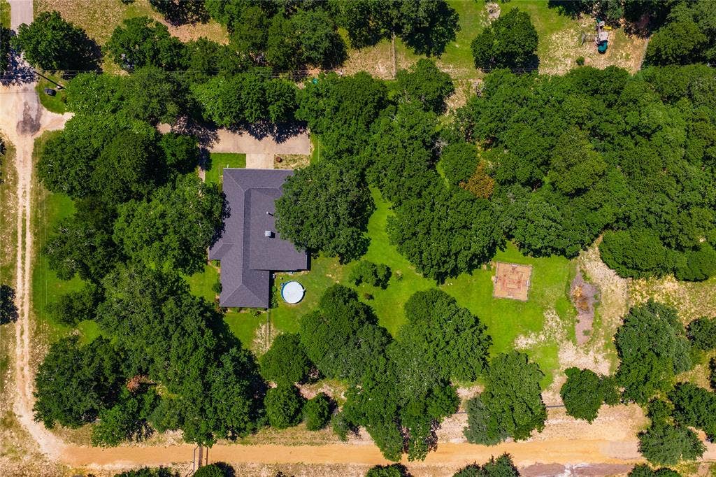 5 Linden Lane, Athens, TX 75751 2+acres with the house