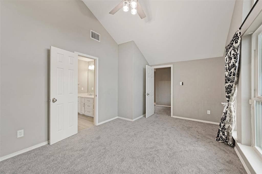 This front bedroom also has access to the Hollywood bath.