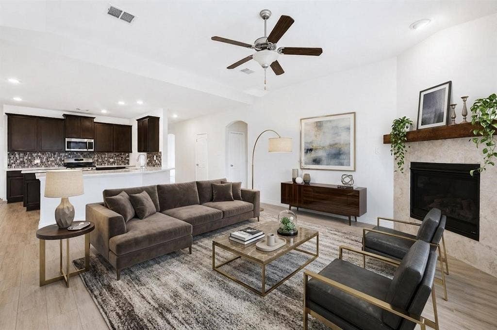 817 Black Hawk Drive, Princeton, TX 75407 817 Black Hawk Drive, Princeton, TX 75407