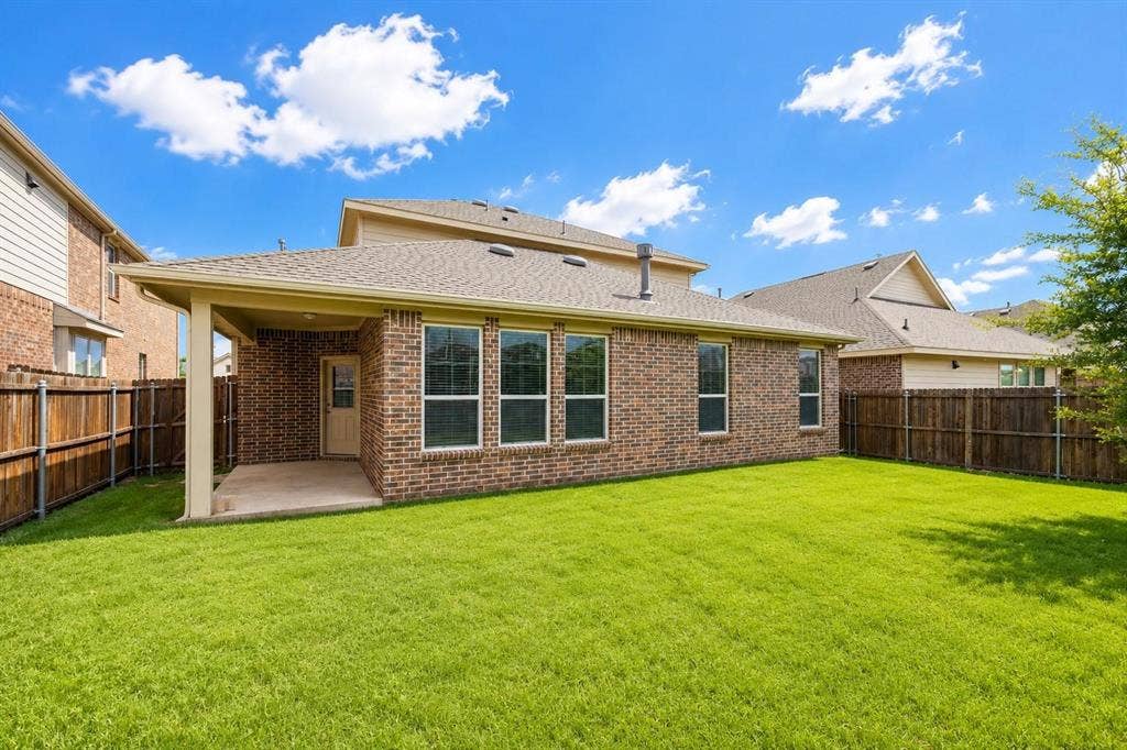 817 Black Hawk Drive, Princeton, TX 75407 817 Black Hawk Drive, Princeton, TX 75407