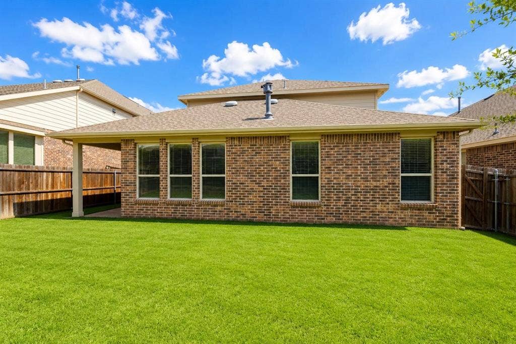 817 Black Hawk Drive, Princeton, TX 75407 817 Black Hawk Drive, Princeton, TX 75407