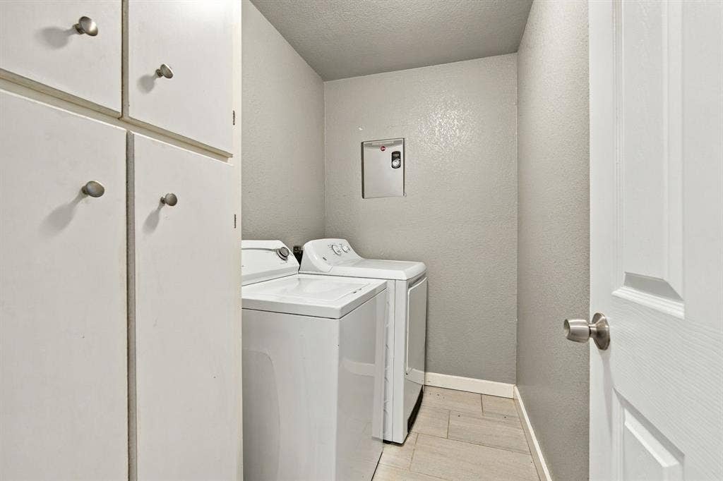405 N Atlantic Street, #407, Cleburne, TX 76031