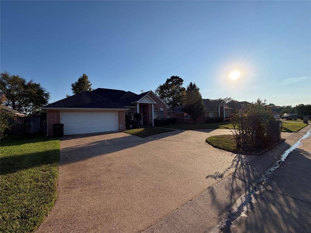 2127 Rana Park, Flint, TX 75762 2127 Rana Park, Flint, TX 75762