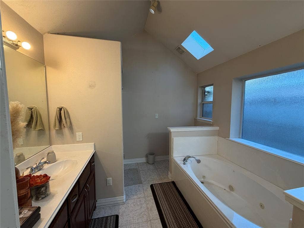 2127 Rana Park, Flint, TX 75762 2127 Rana Park, Flint, TX 75762