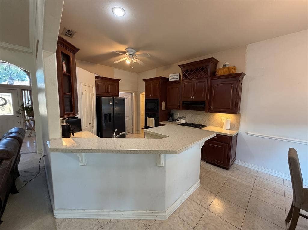 2127 Rana Park, Flint, TX 75762 2127 Rana Park, Flint, TX 75762