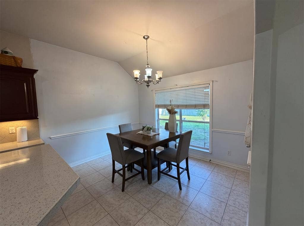 2127 Rana Park, Flint, TX 75762 2127 Rana Park, Flint, TX 75762