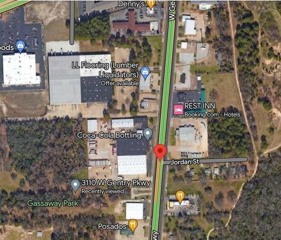 3110 W Gentry Parkway, Tyler, TX 75702 Aerial Map. Identifying the location of the property relative to regional thoroughfares and commercial infrastructure