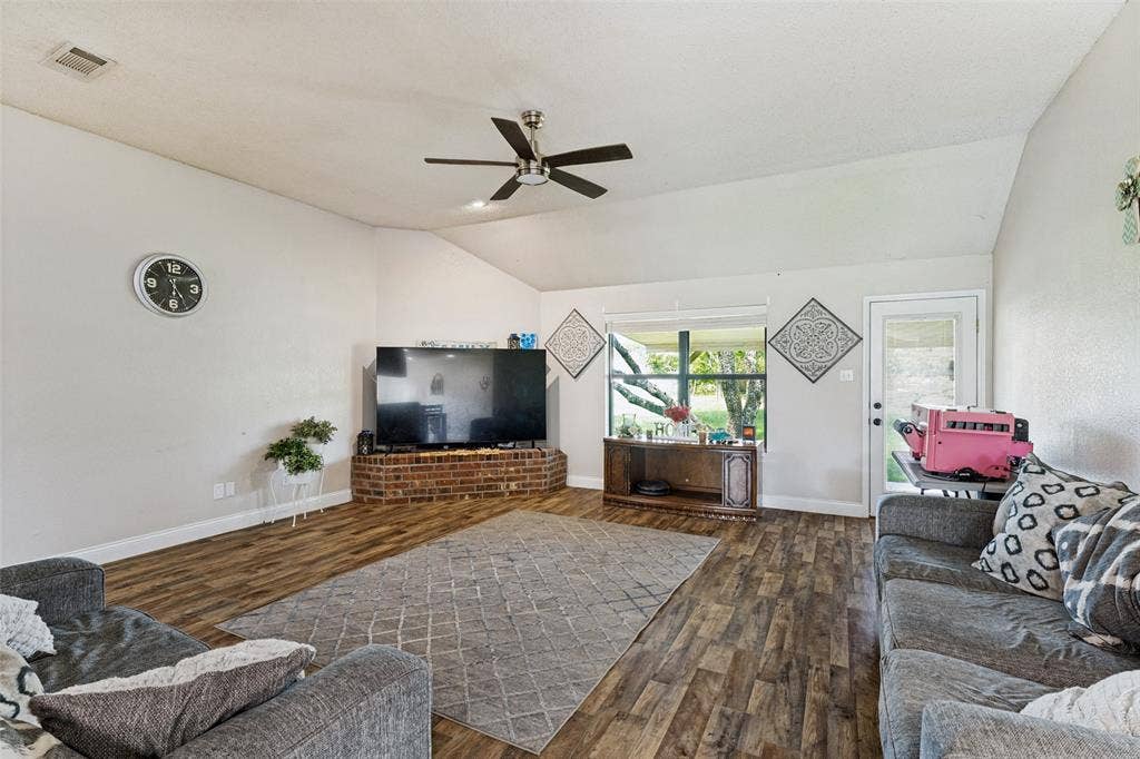 8525 County Road 528, Burleson, TX 76028