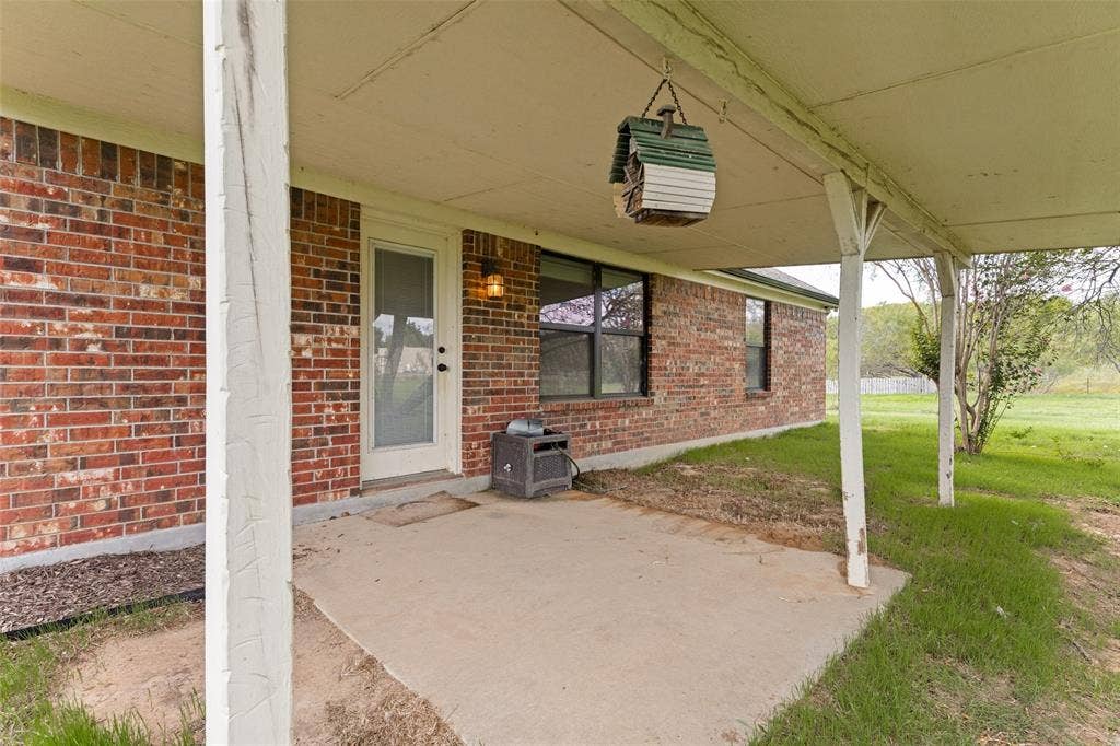 8525 County Road 528, Burleson, TX 76028