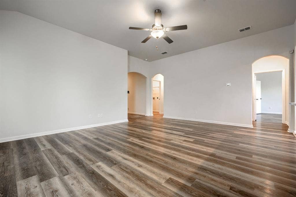 2030 Belmont Drive, Seagoville, TX 75159 2030 Belmont Drive, Seagoville, TX 75159