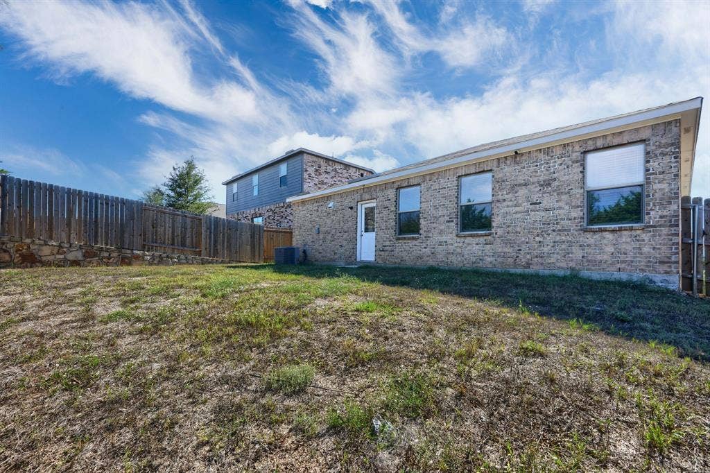 2030 Belmont Drive, Seagoville, TX 75159 Backyard