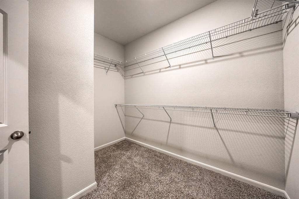 2030 Belmont Drive, Seagoville, TX 75159 Master Closet