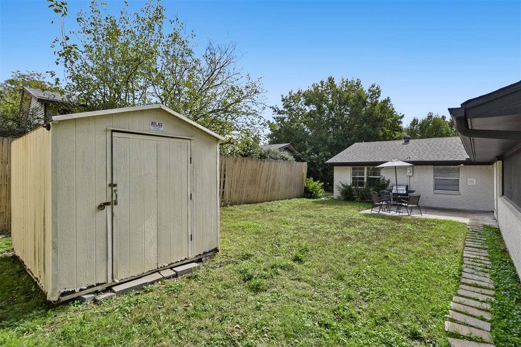 116 San Jacinto Street, Waxahachie, TX 75165 116 San Jacinto Street, Waxahachie, TX 75165