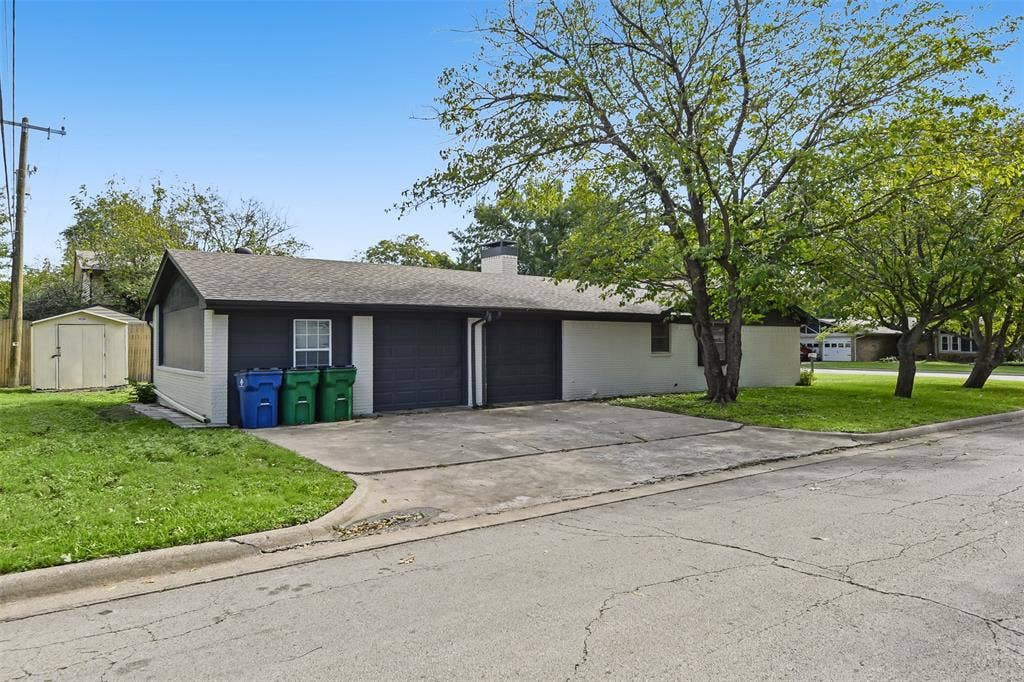 116 San Jacinto Street, Waxahachie, TX 75165 116 San Jacinto Street, Waxahachie, TX 75165