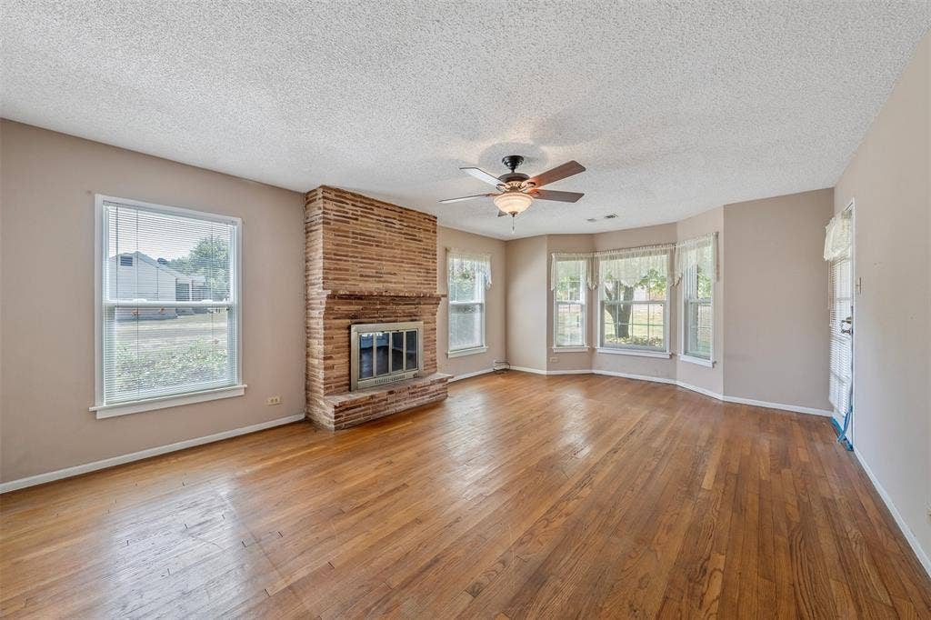 465 Southview Drive, Lucas, TX 75002 465 Southview Drive, Lucas, TX 75002