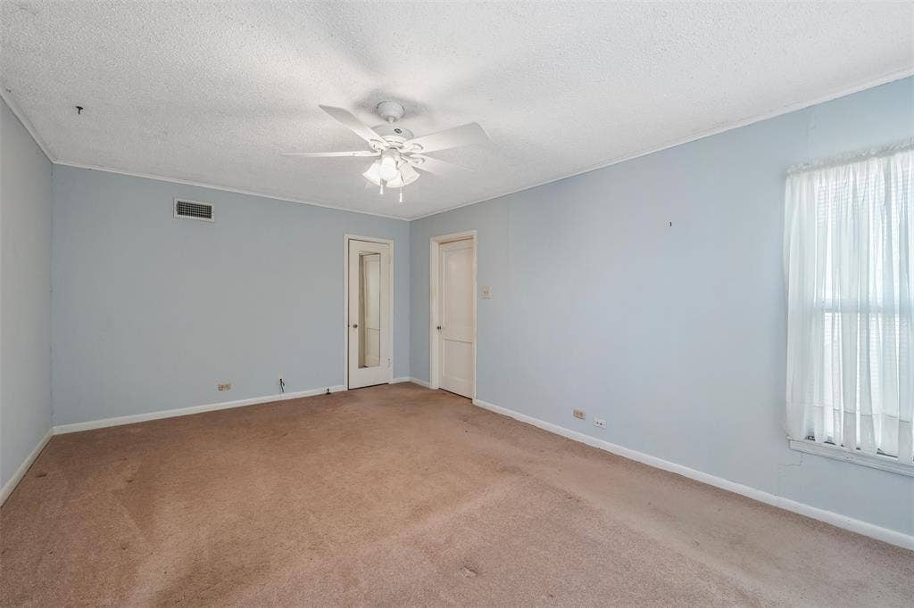 465 Southview Drive, Lucas, TX 75002 465 Southview Drive, Lucas, TX 75002