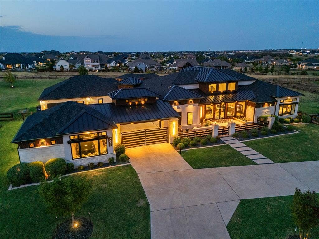3316 Castlehill Court, Northlake, TX 76247