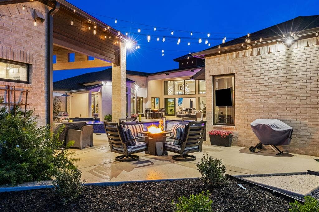3316 Castlehill Court, Northlake, TX 76247