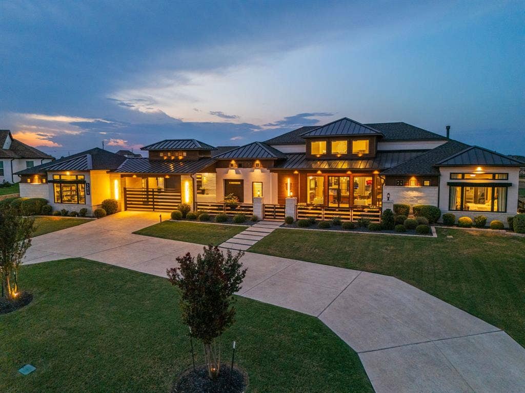 3316 Castlehill Court, Northlake, TX 76247