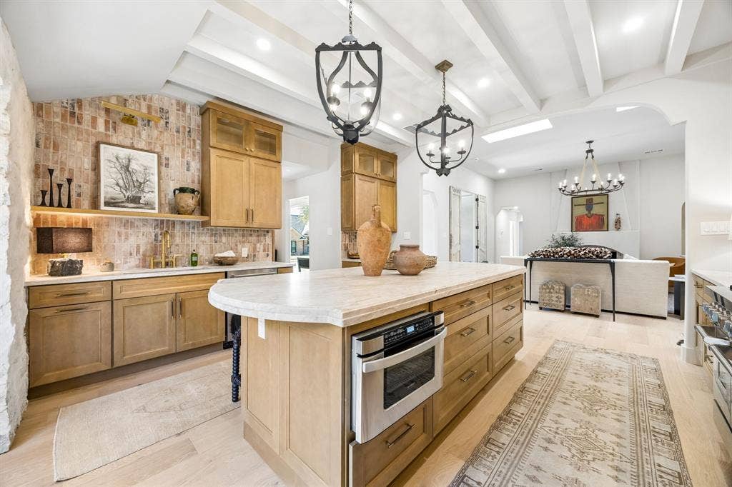 6411 Camille Avenue, Dallas, TX 75252