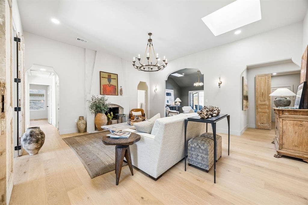 6411 Camille Avenue, Dallas, TX 75252