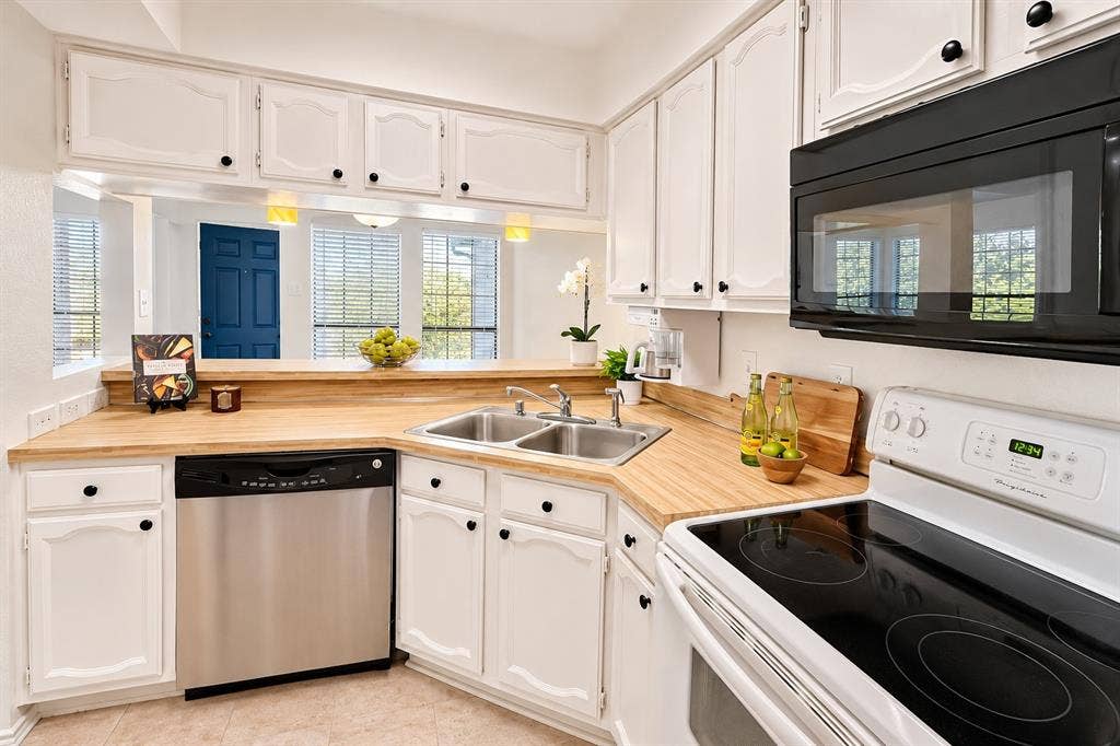 3101 Townbluff Drive, #724, Plano, TX 75075