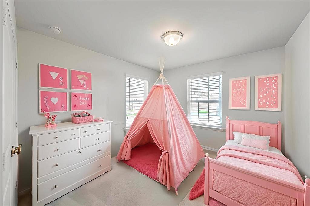 2725 Henson Lane, Garland, TX 75040 2725 Henson Lane, Garland, TX 75040