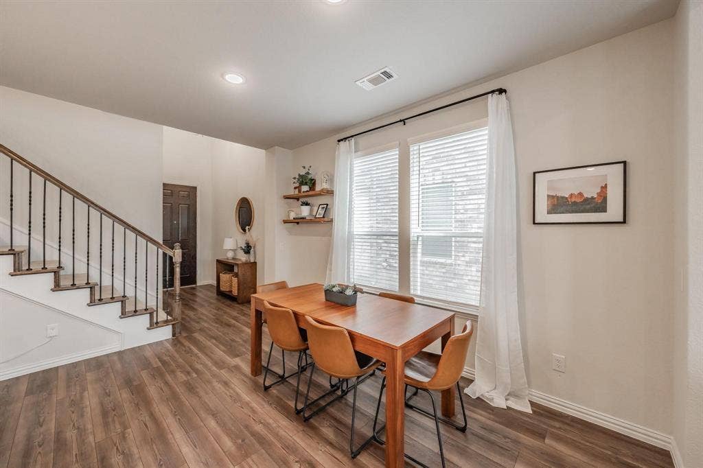 2725 Henson Lane, Garland, TX 75040 2725 Henson Lane, Garland, TX 75040