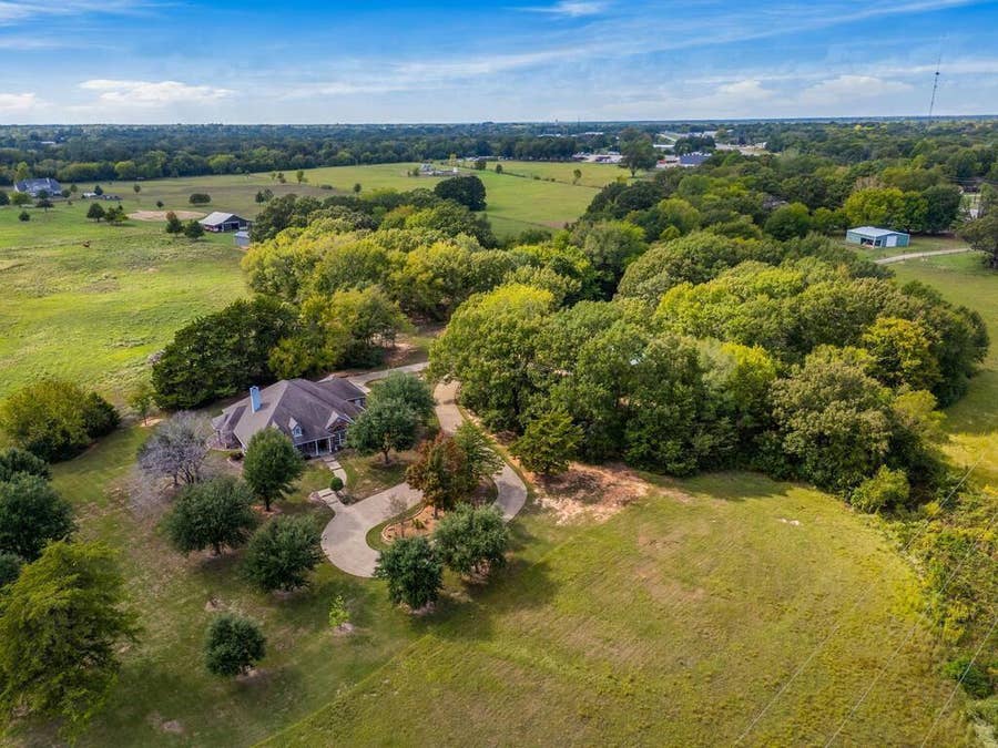 Property photo for 15783 Highway 80, Edgewood, TX
