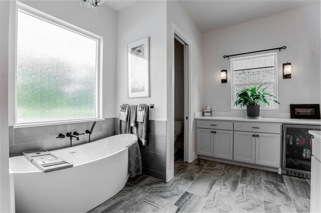 6015 Bonanza Drive, #D, Granbury, TX 76049