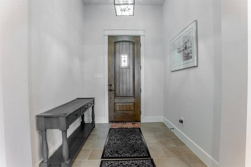 6015 Bonanza Drive, #D, Granbury, TX 76049