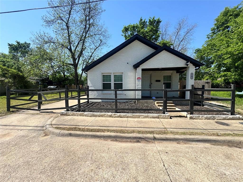 2707 Cross Street, Dallas, TX 75210 2707 Cross Street, Dallas, TX 75210
