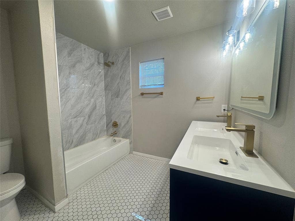 2707 Cross Street, Dallas, TX 75210 2707 Cross Street, Dallas, TX 75210