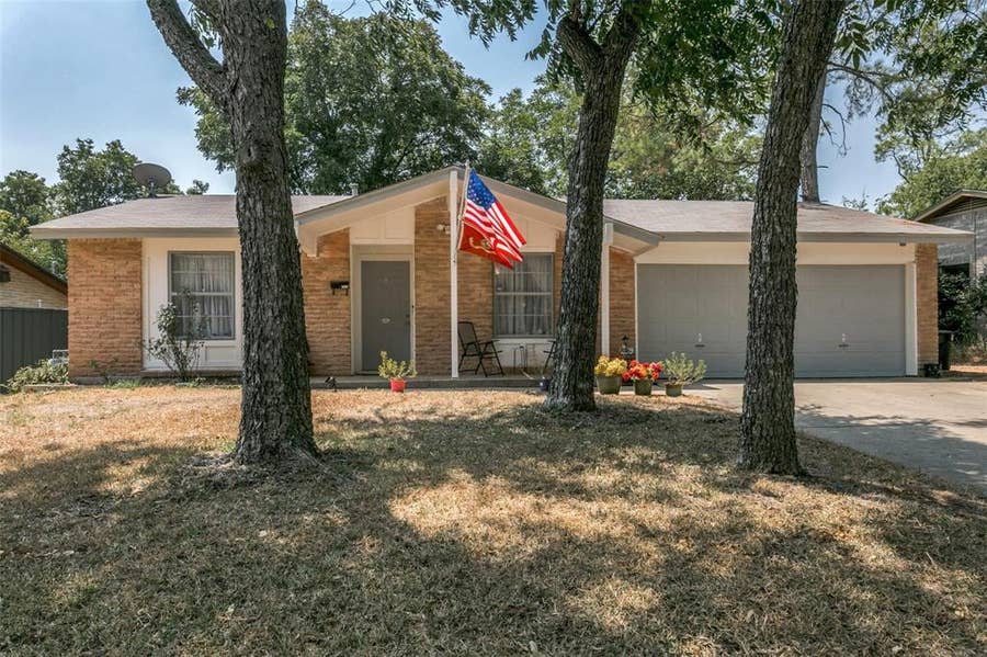 Property photo for 1311 Johns Drive, Euless, TX