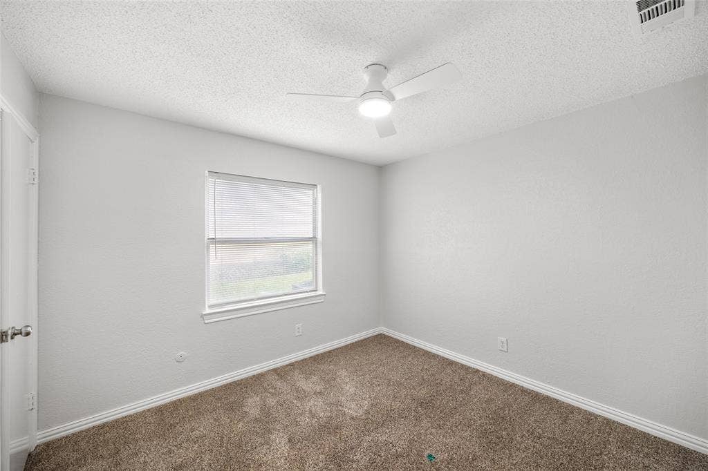1605 Proctor Drive, Grand Prairie, TX 75051 1605 Proctor Drive, Grand Prairie, TX 75051