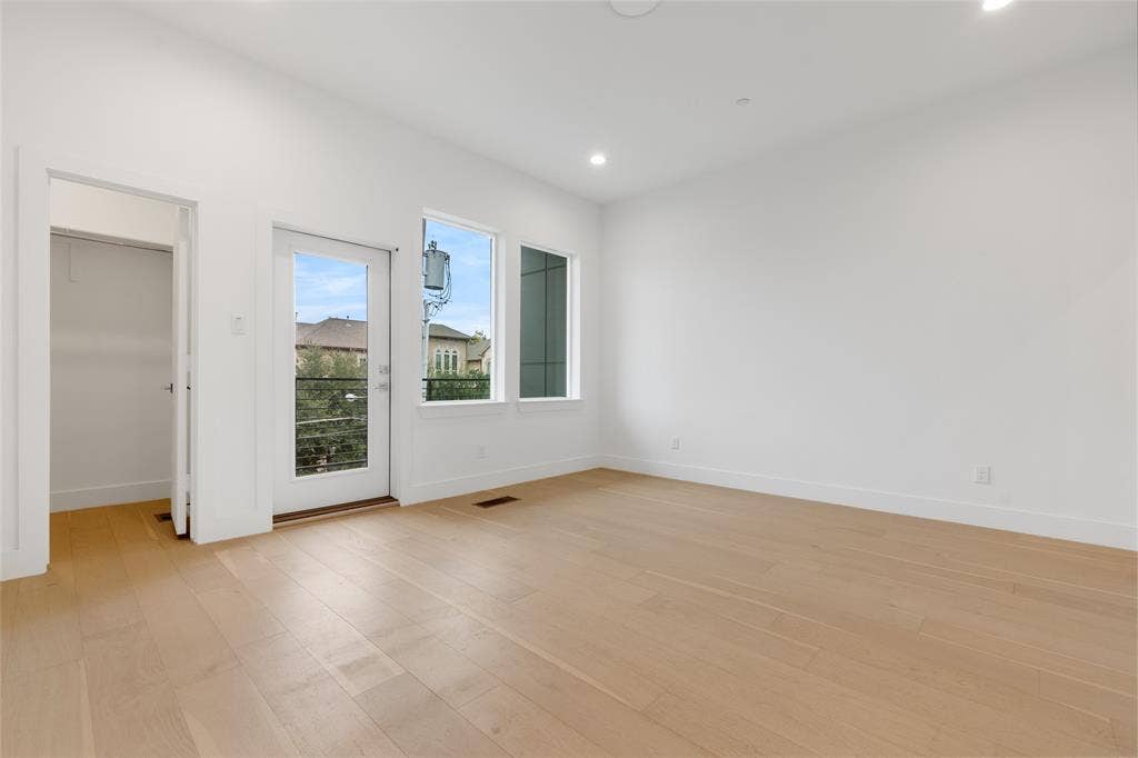 3915 N Hall Street, #101, Dallas, TX 75219 3915 N Hall Street, #101, Dallas, TX 75219