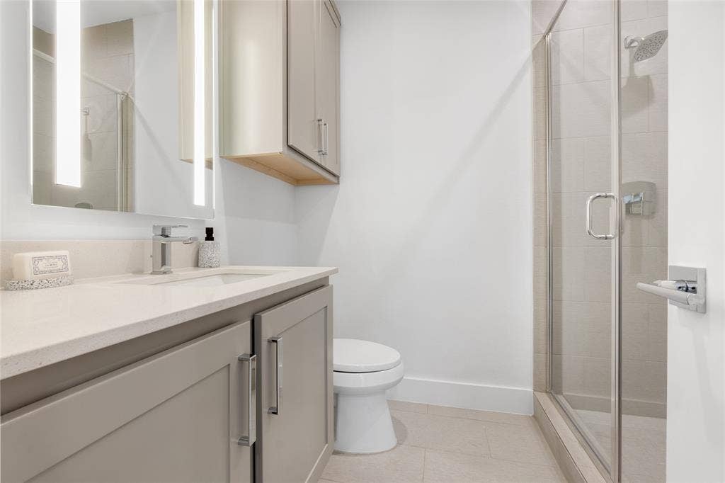 3915 N Hall Street, #302, Dallas, TX 75219 3915 N Hall Street, #302, Dallas, TX 75219