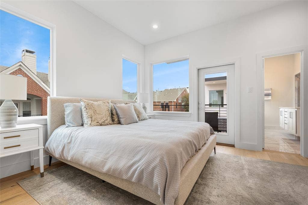 3915 N Hall Street, #302, Dallas, TX 75219 3915 N Hall Street, #302, Dallas, TX 75219