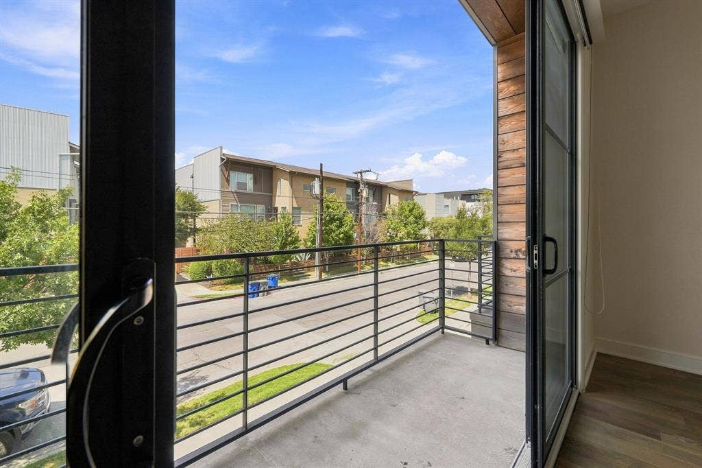 5122 Capitol Avenue, #103, Dallas, TX 75206 5122 Capitol Avenue, #103, Dallas, TX 75206