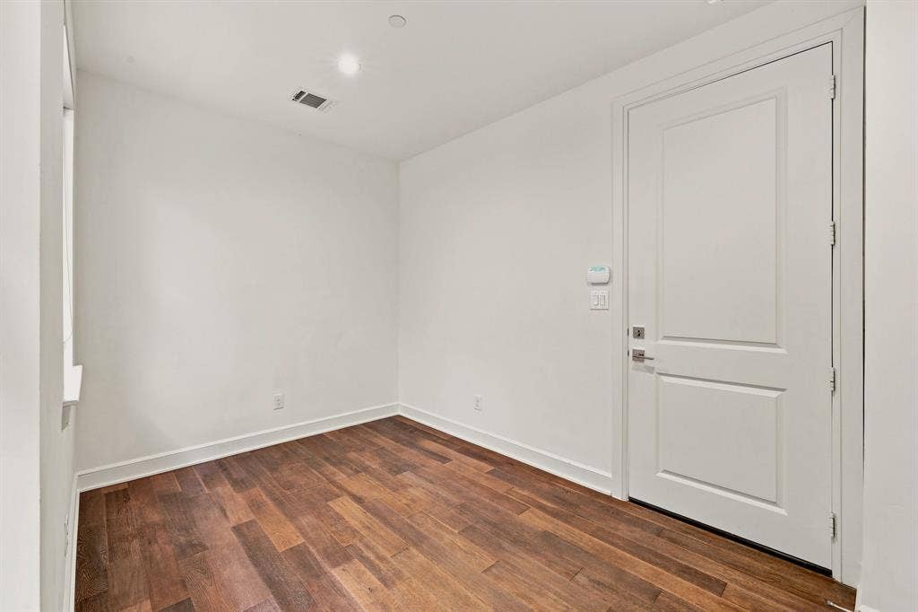 5122 Capitol Avenue, #103, Dallas, TX 75206 5122 Capitol Avenue, #103, Dallas, TX 75206