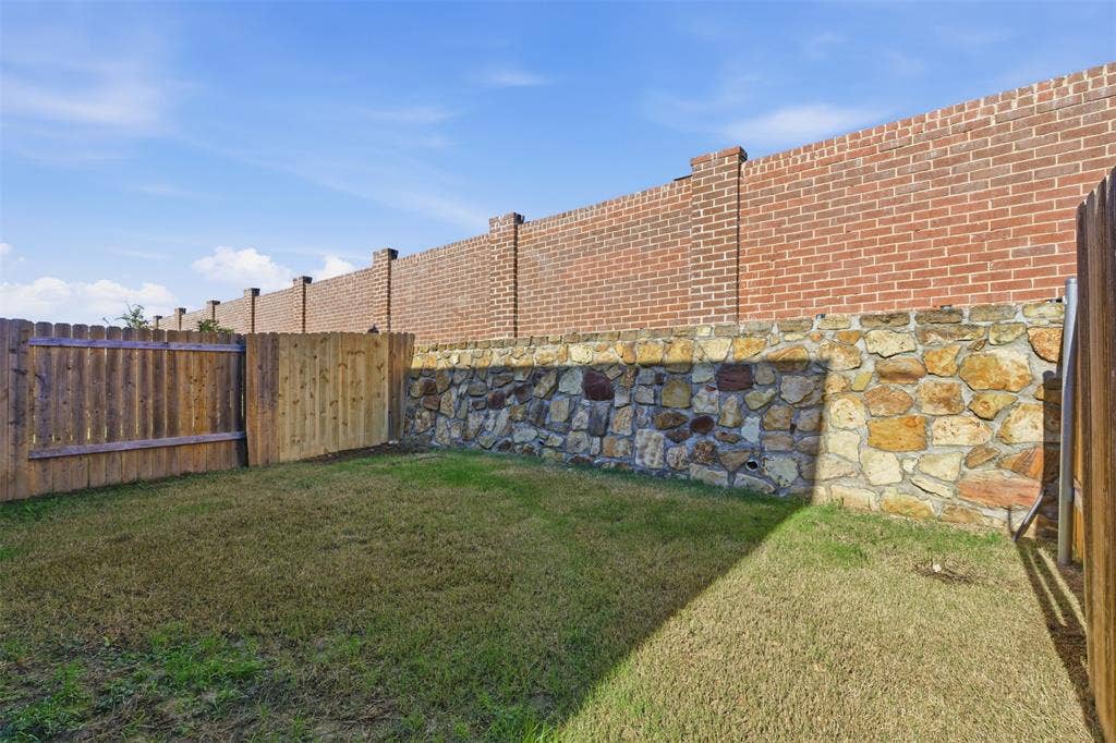 402 Marsh Lane, Princeton, TX 75407