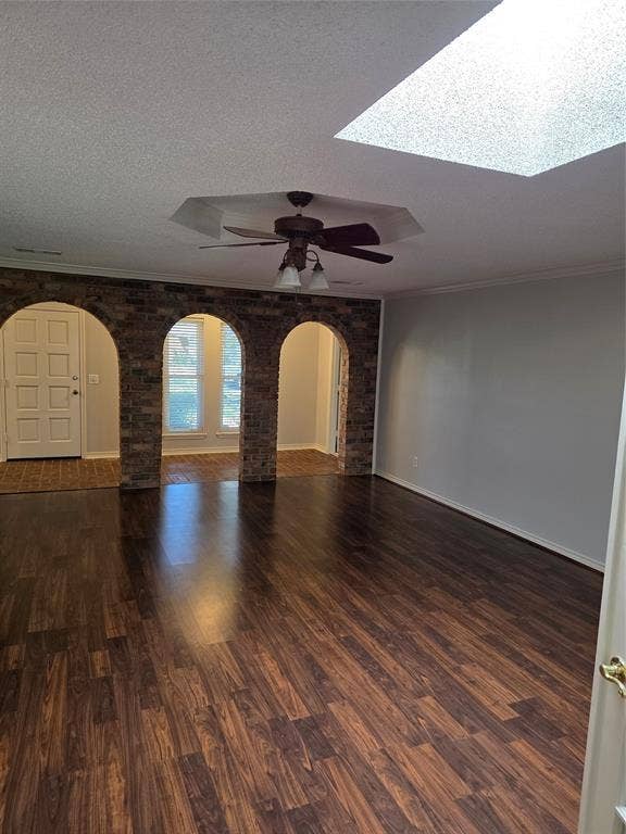 Second living area