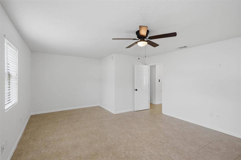 706 Shady Grove Drive, Granbury, TX 76049