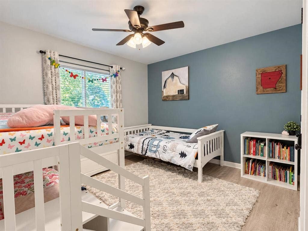 8405 Creekwood Drive, Dallas, TX 75228 8405 Creekwood Drive, Dallas, TX 75228