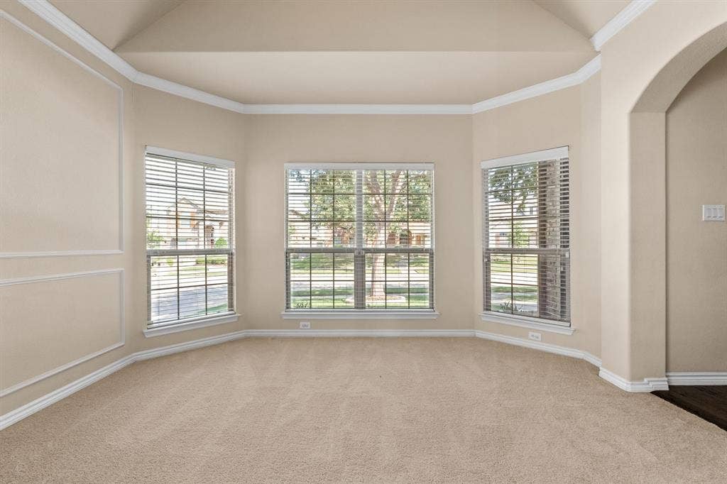 10437 Chantry Lane, Frisco, TX 75035 Formal Living Area
