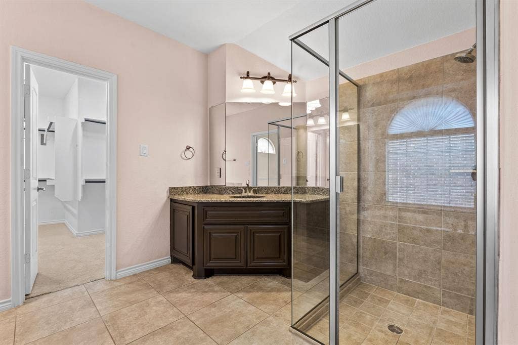 10437 Chantry Lane, Frisco, TX 75035 10437 Chantry Lane, Frisco, TX 75035