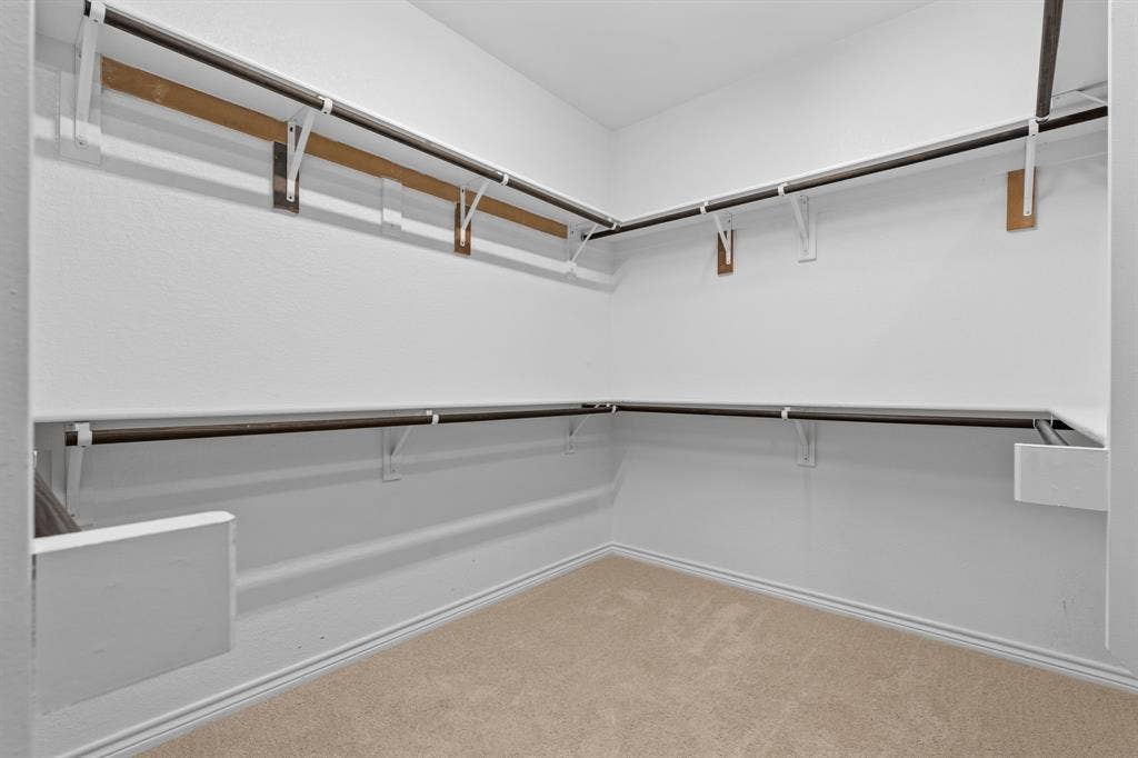 10437 Chantry Lane, Frisco, TX 75035 Primary Closet