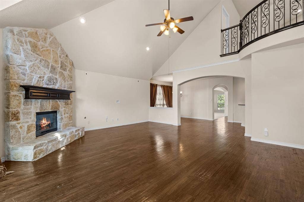 10437 Chantry Lane, Frisco, TX 75035 10437 Chantry Lane, Frisco, TX 75035