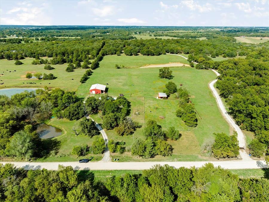 Property photo for 413 County Road 155, Gainesville, TX