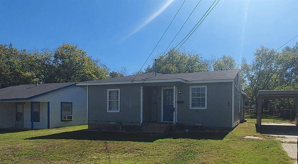 901 Park Street, Greenville, TX 75401 901 Park Street, Greenville, TX 75401